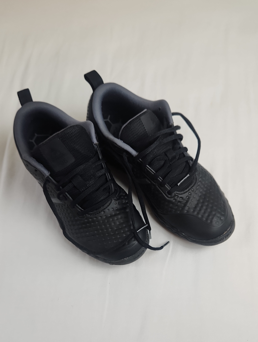 Women's New Balance Black Non-slip Sneakers 8.5